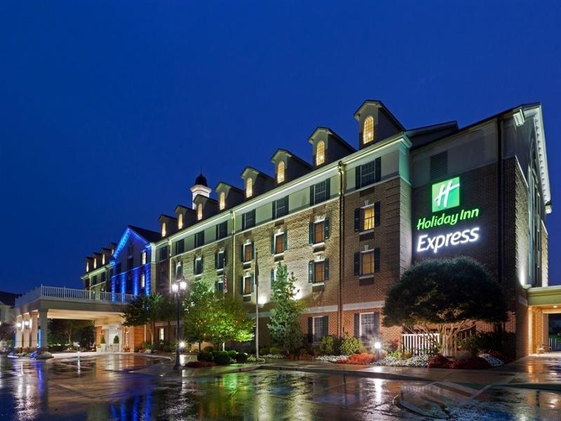 Holiday Inn Express State College At Williamsburg Square, An Ihg Hotel Exterior foto